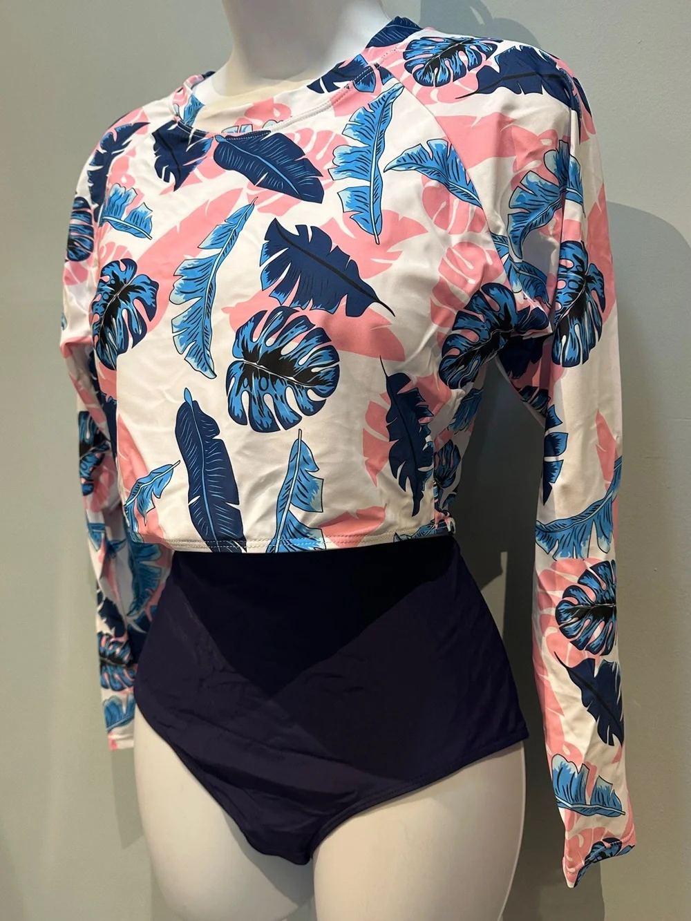 Bikini Long Sleeve Rash Guard Bikini Pink and Blue White Palm Leaf Large NWOT